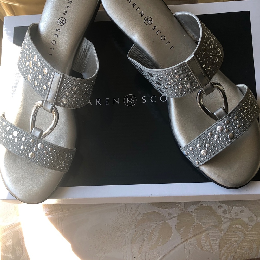 Karen Scott Metallic Silver Sandals